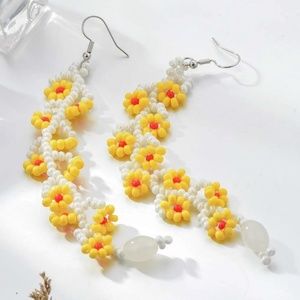 ⭐❤️ FREE Daisy Beaded Flower Drop Boho Peasant hipster Hippie Chic Farm Earrings